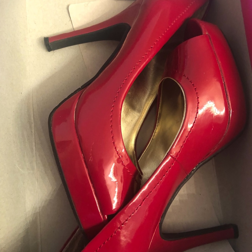 Women’s pumps